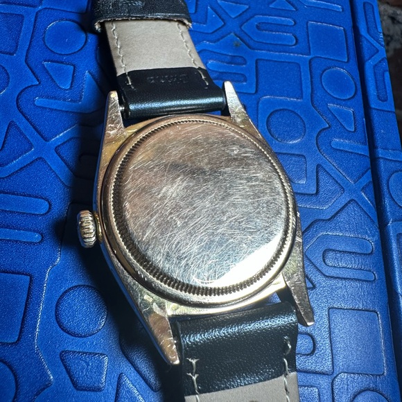 Gold Rolex Datejust - Picture 3 of 9